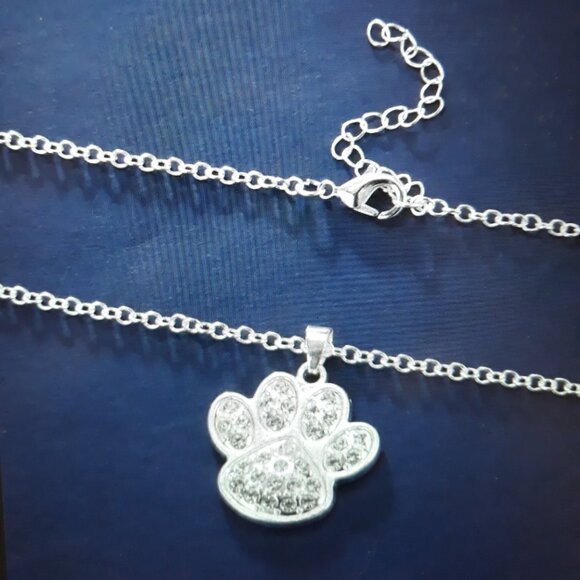 Paw Print Cat Dog Crystal Rhinestones Silver Paw Pendant Necklace NEW - Picture 4 of 16
